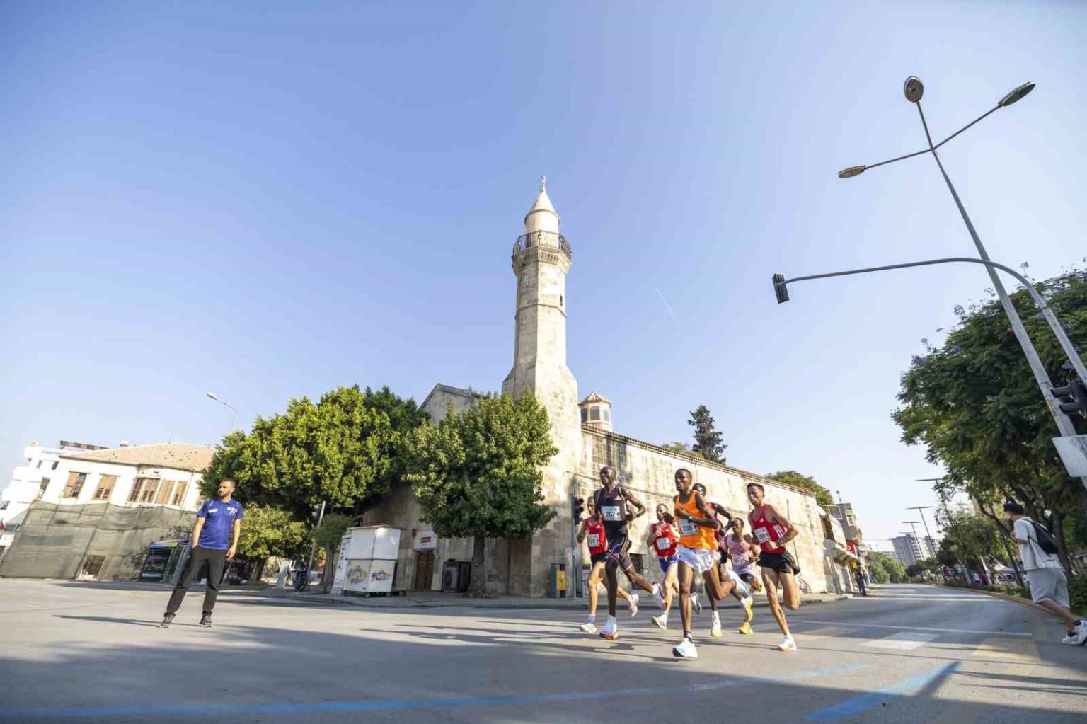 uluslararasi-tarsus-yari-maratonunda-turk-sporcular-damga-vurdu