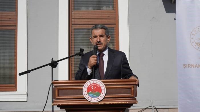 vali-ekici-bir-cocuk-okula-gitmiyorsa-diclede-kuzuyu-kurda-kaptirmisiz-demektir