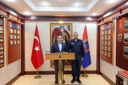 vali-sozer-jandarma-personeliyle-bir-araya-geldi