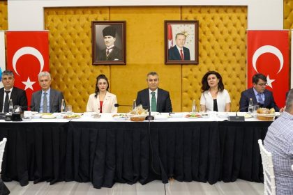vali-toros-muhtarlik-millet-iradesinin-tecellisidir