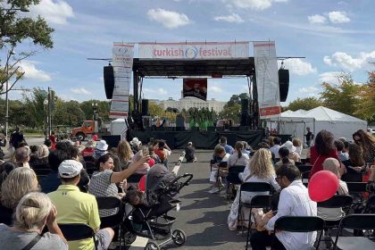 washingtonda-turk-ruzgari-esti-23-turk-festivali-renkli-goruntulere-sahne-oldu