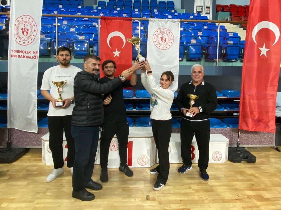 29-ekim-cumhuriyet-kupasi-taekwondo-turnuvasi-gerceklestirildi