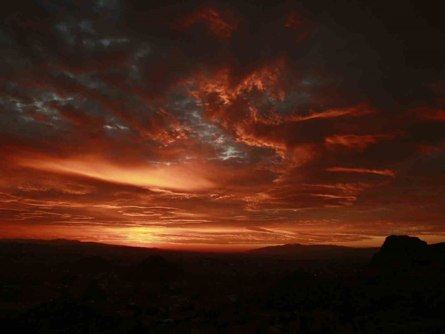 afyonkarahisarda-gun-dogumu-manzarasi-mest-etti