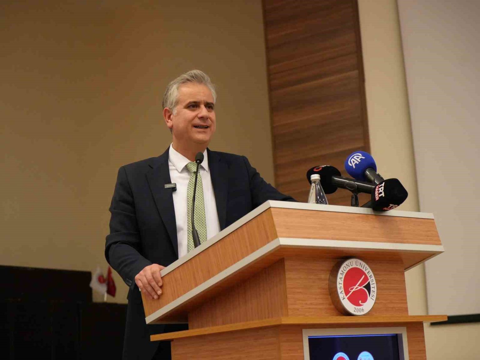 ak-parti-genel-baskan-yardimcisi-yalcin-turkiye-nadir-toprak-elementlerini-kendisi-isleyip-dunyaya-satabilirse-turkiye-yuzyili-hayal-olmaz