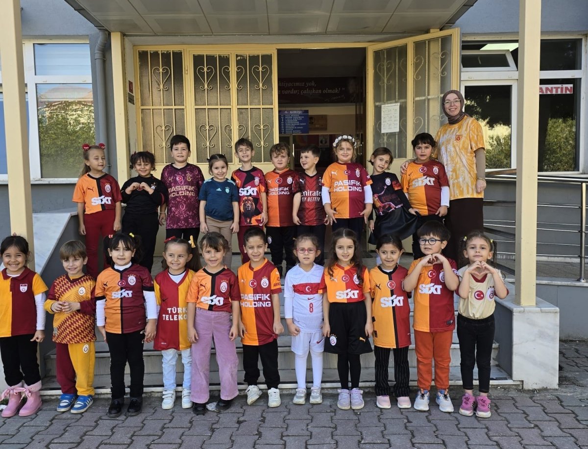 ana-sinifinda-forma-gunu-etkinligi