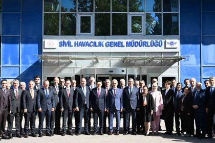 bakan-uraloglu-yatirimlarimiz-ulkemize-1-trilyon-71-milyar-dolarlik-bir-katki-sagladi