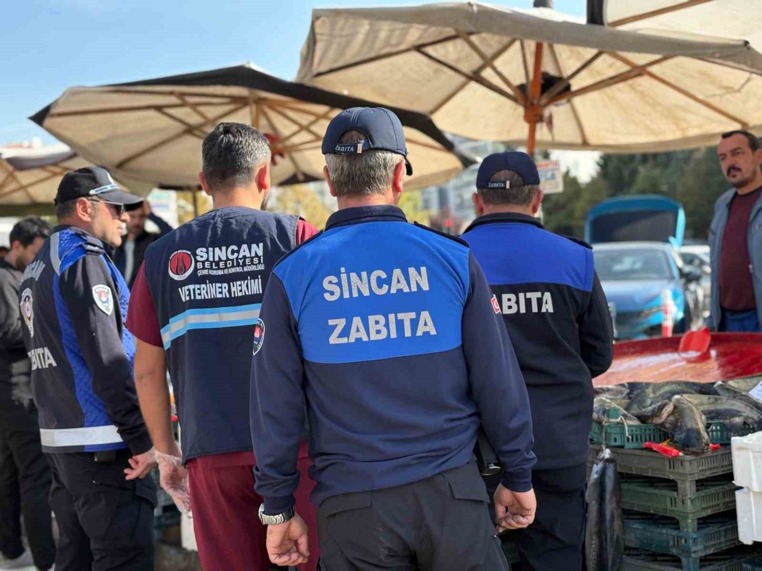balik-tezgahlarina-zabita-ekipleri-tarafindan-siki-denetim
