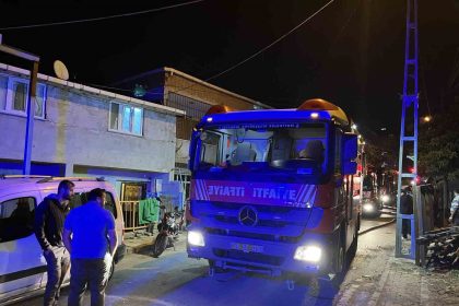 basaksehirde-3-katli-binada-yangin-panigi