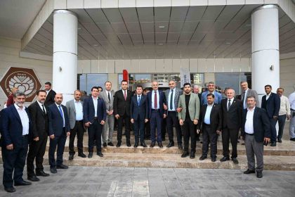 baskan-er-muhtarlar-devletin-vatandasa-uzanan-elidir