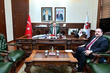 baskan-hamamci-vali-aksoya-projeler-hakkinda-bilgi-verdi