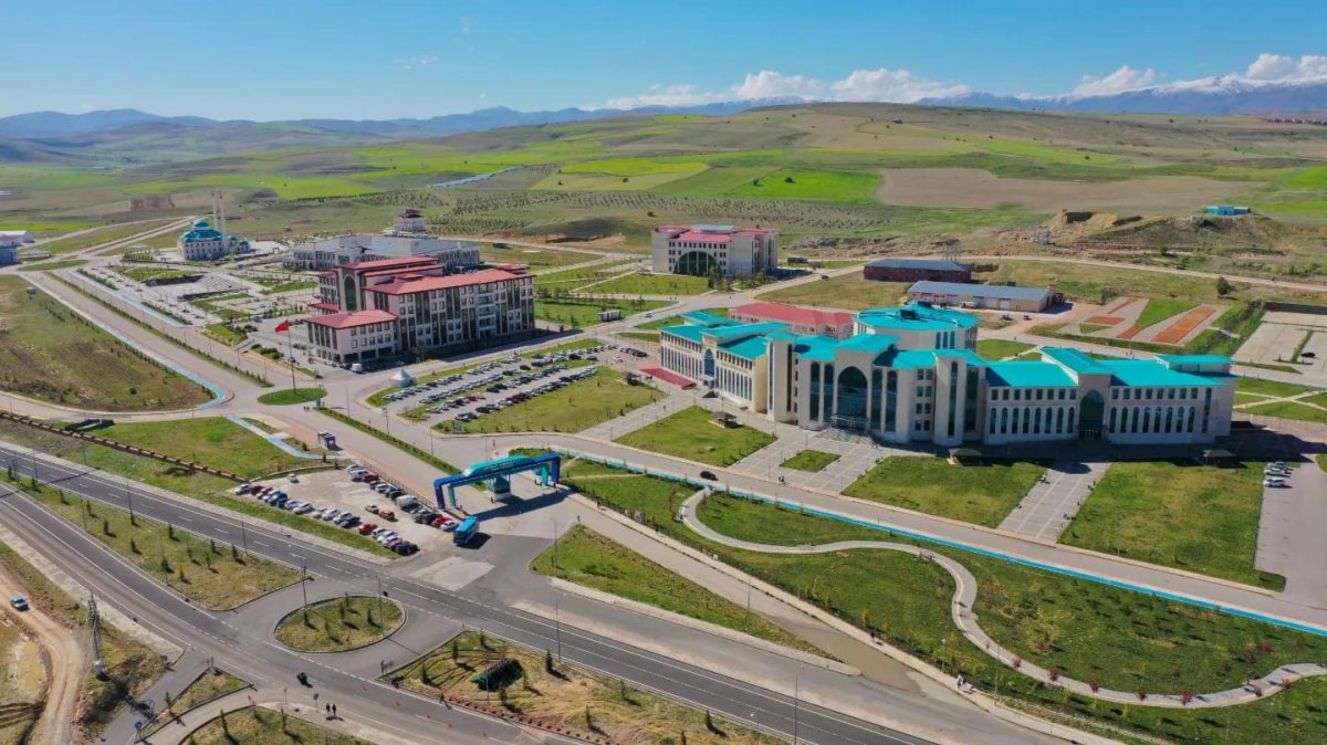 bayburt-universitesi-114ncu-sirada-sabit-kaldi