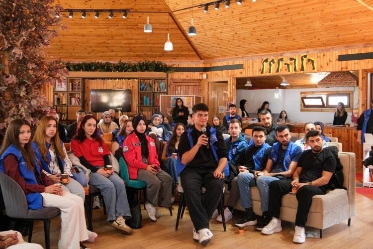 bseude-genclik-destek-sistemi-tanitildi