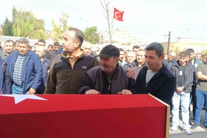 cezaevi-firarisi-tarafindan-oldurulen-uzman-cavusun-kardesi-agabeyimin-benimle-ilgili-hayalleri-vardi-sen-de-asker-olacaksin-diyordu