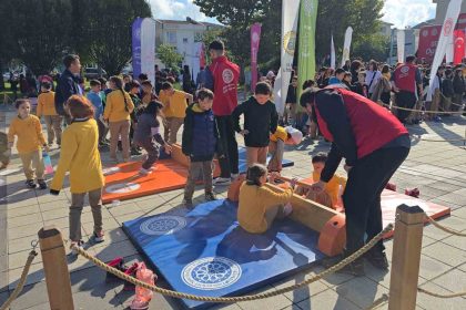 cocuklar-bu-tir-ile-teknolojiden-az-da-olsa-uzaklastilar