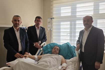 denizlide-silahli-saldiriya-ugrayan-okul-mudurunun-tedavisi-devam-ediyor