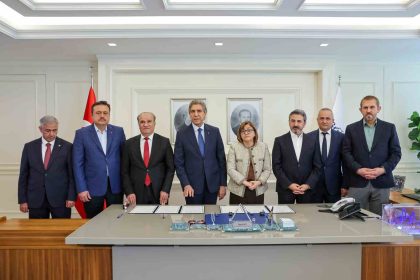 depremden-etkilenen-ampute-bireyler-icin-ortez-protez-mesleki-egitim-ve-istihdam-destek-protokolu-imzalandi