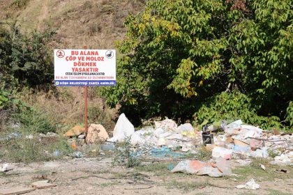 duyarsiz-vatandaslar-uyari-tabelalarina-aldiris-etmedi