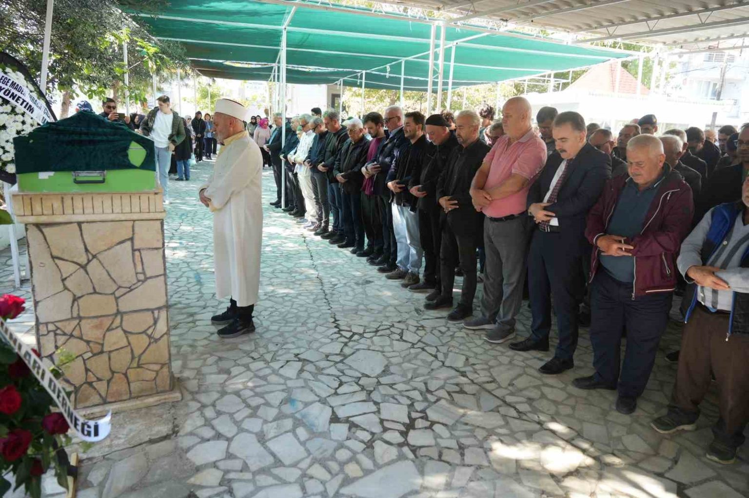 edremitte-cani-saldirganin-vurdugu-genc-muhendis-son-yolculuguna-ugurlandi