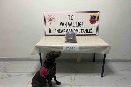 hakkaride-kubar-esrar-ele-gecirildi