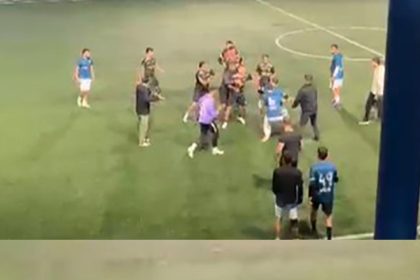hali-saha-maci-kavgayla-bitti