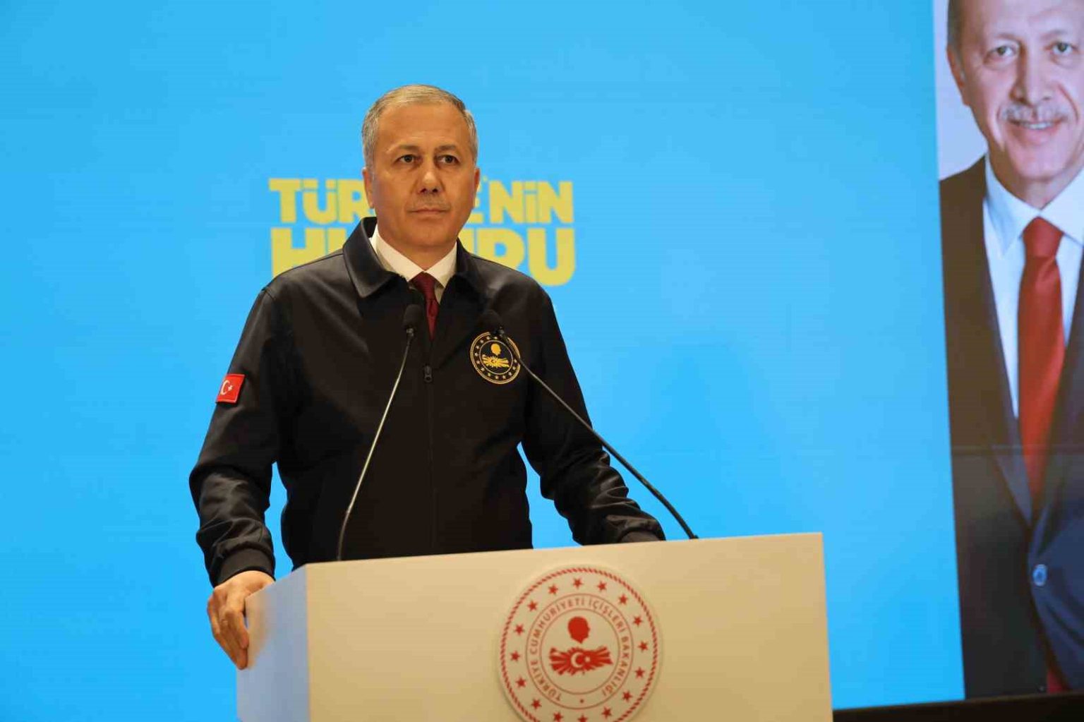 icisleri-bakani-ali-yerlikaya-turkiyenin-huzuru-diyarbakir-toplantisina-katildi
