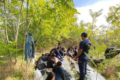 izmir-aciklarinda-66-duzensiz-gocmen-yakalandi-29-gocmen-kurtarildi