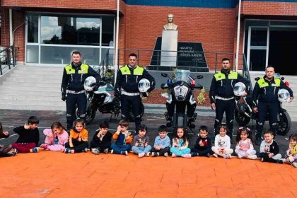 jandarmadan-73-ogrenciye-guvenli-trafik-egitimi