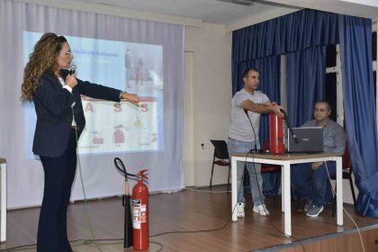 karacabey-belediyesinden-ogrencilere-yangin-egitimi