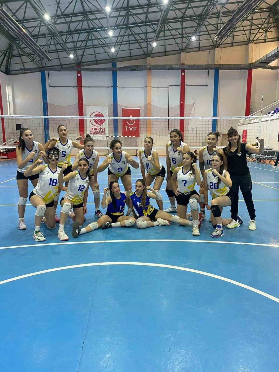 kayseri-voleybol-kulubu-gaziantepten-galibiyet-ile-dondu