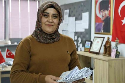 kirsehirin-en-buyuk-mahallesinin-tek-kadin-muhtari-gorevinde-2-yilini-tamamladi