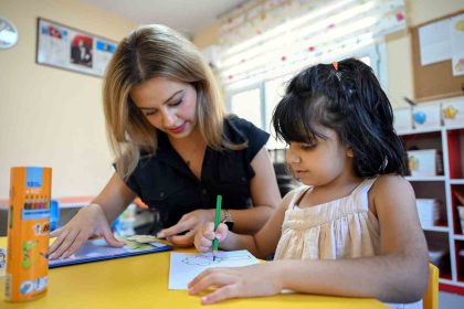 mersinde-otizmli-cocuklara-12-bini-askin-ucretsiz-seans-destegi