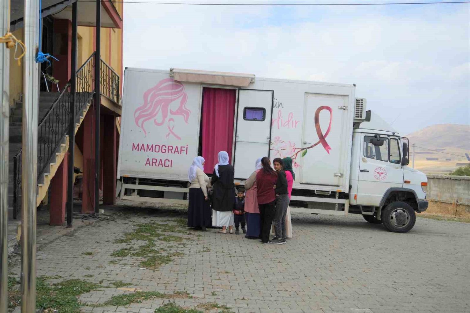 musta-taramaya-katilan-her-25-kadindan-birinde-rahim-agzi-her-39-kadindan-birinde-meme-kanseri-cikti