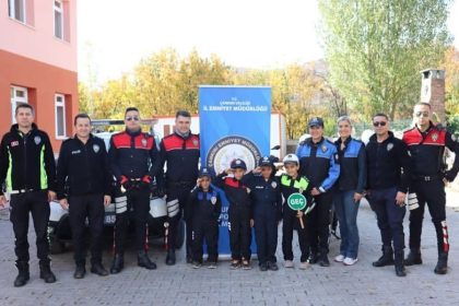 ogrencilere-polislik-meslegi-anlatildi