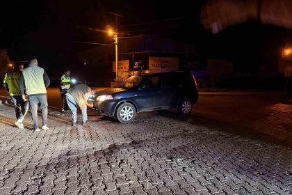 otomobil-ile-carpisan-motosikletlin-yarali-surucusu-kaza-yerinden-kacti