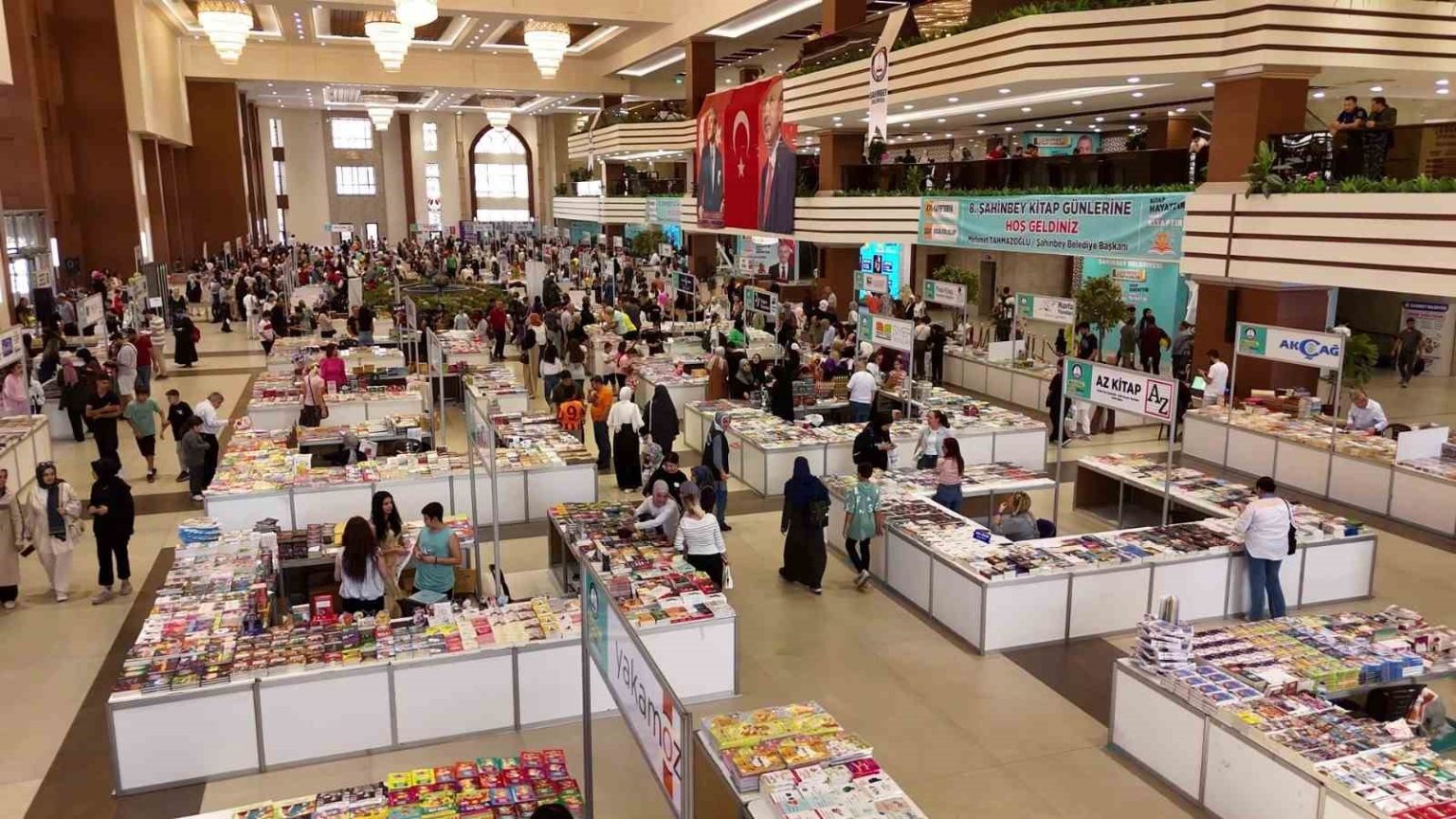 sahinbey-belediyesinin-kitap-fuarini-150-binden-fazla-kisi-ziyaret-etti