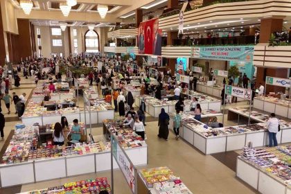 sahinbey-belediyesinin-kitap-fuarini-150-binden-fazla-kisi-ziyaret-etti