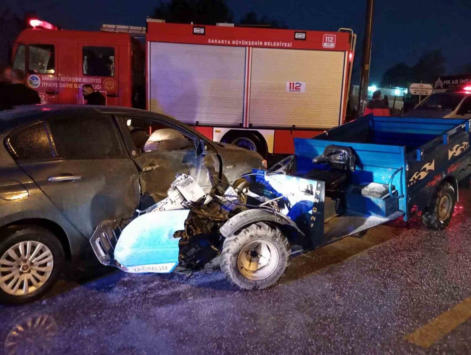 sakaryada-otomobil-ile-patpat-carpisti-6-yarali