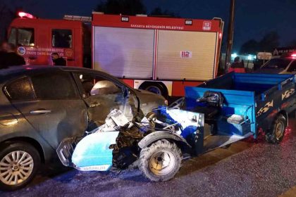 sakaryada-otomobil-ile-patpat-carpisti-6-yarali