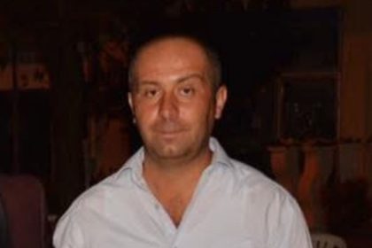 sarampole-devrilen-kamyonetin-surucu-yasama-tutunamadi