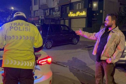 sirket-araciyla-alkollu-yakalanan-sahis-sucu-poliste-buldu