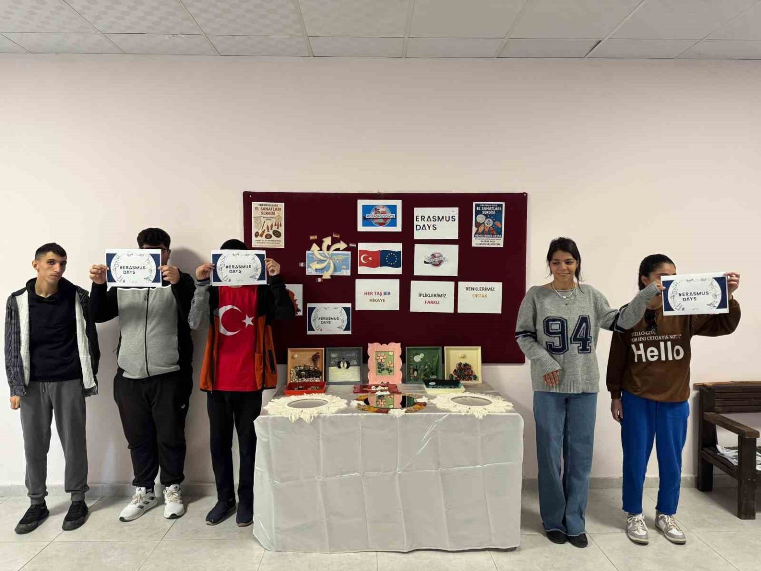 tuncelide-erasmusdays-etkinlikleri-coskuyla-kutlandi