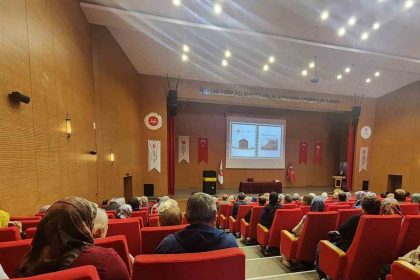 umreye-gidecek-olan-vatandaslara-yonelik-hazirlik-semineri-duzenlendi