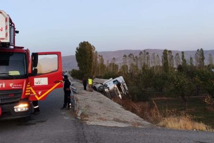 vanda-tir-sarampole-yuvarlandi-1-yarali