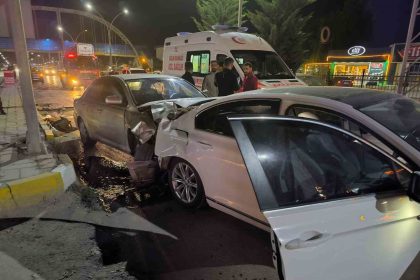 vanda-zincirleme-kaza-4-yarali