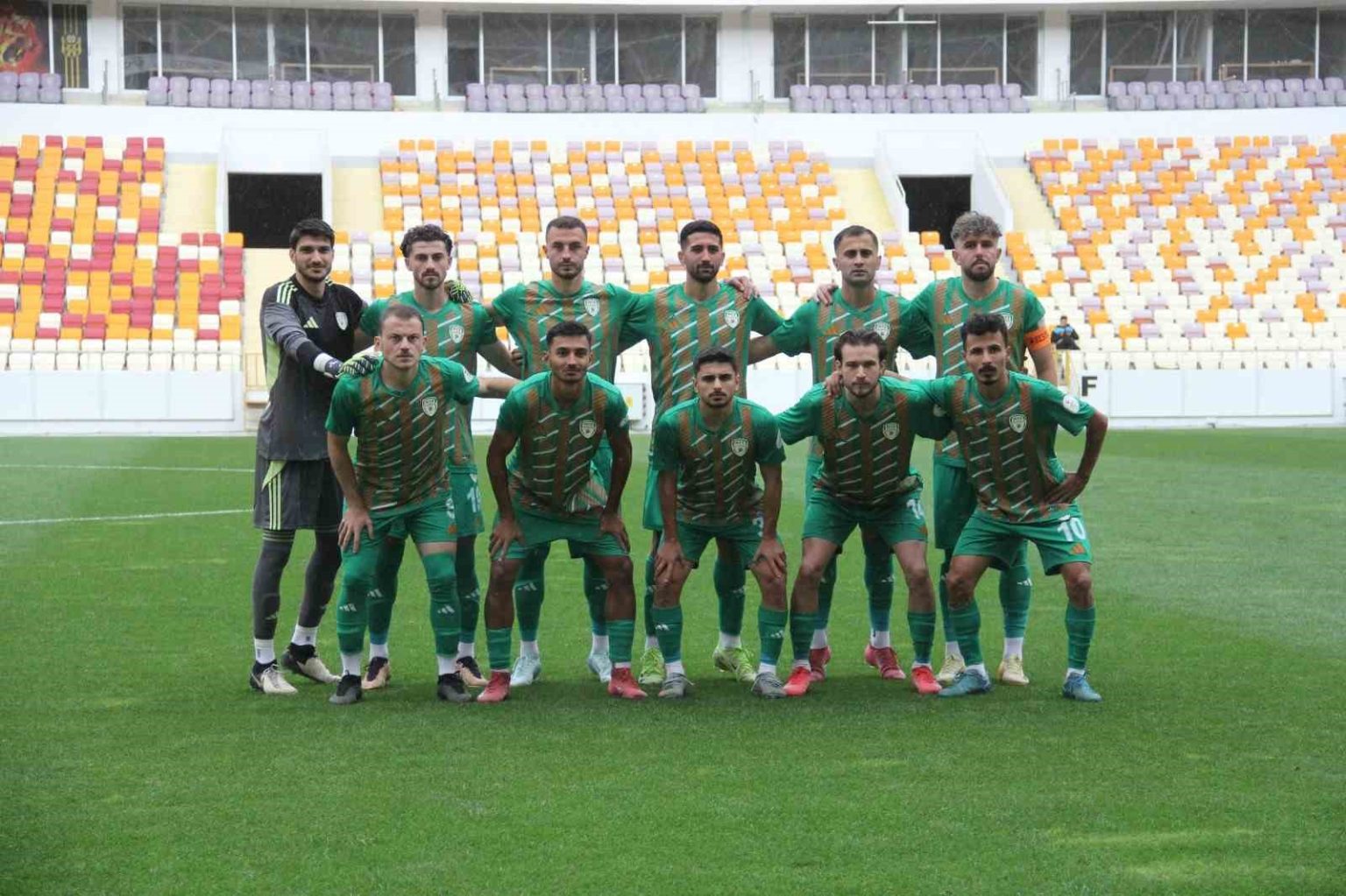 yesilyurtspor-son-dakikalarda-ya-uzuluyor-ya-seviniyor