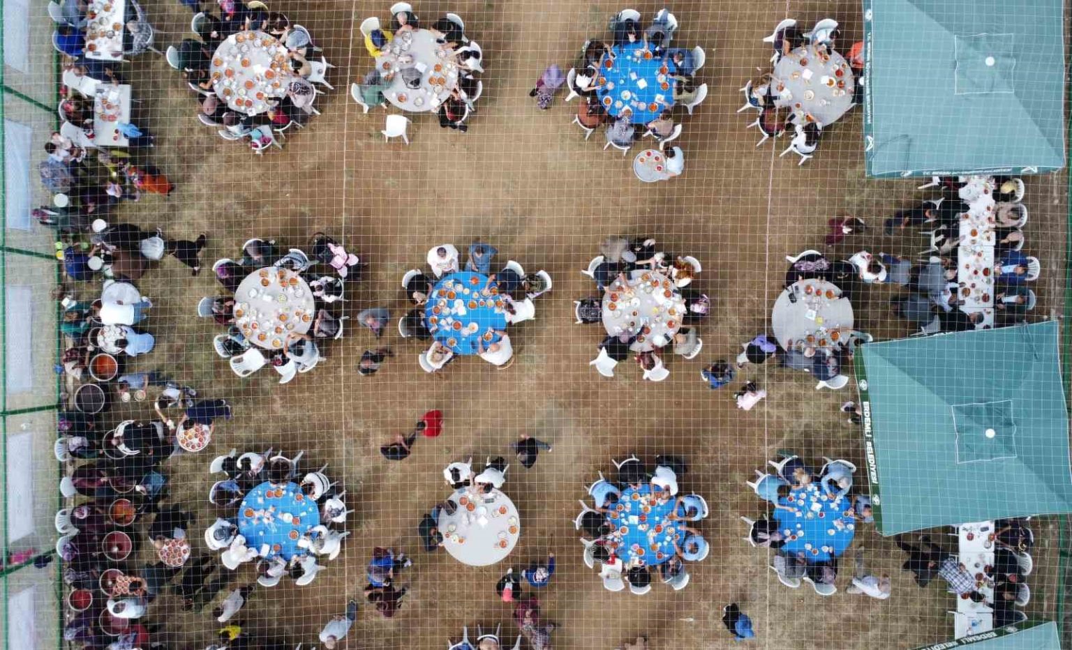 yoruk-koyunde-imece-usulu-yoresel-yemeklerle-gastronomi-senligi