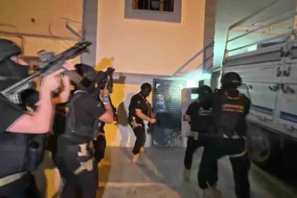 adanada-deasin-harac-sebekesi-cokertildi-19-gozalti