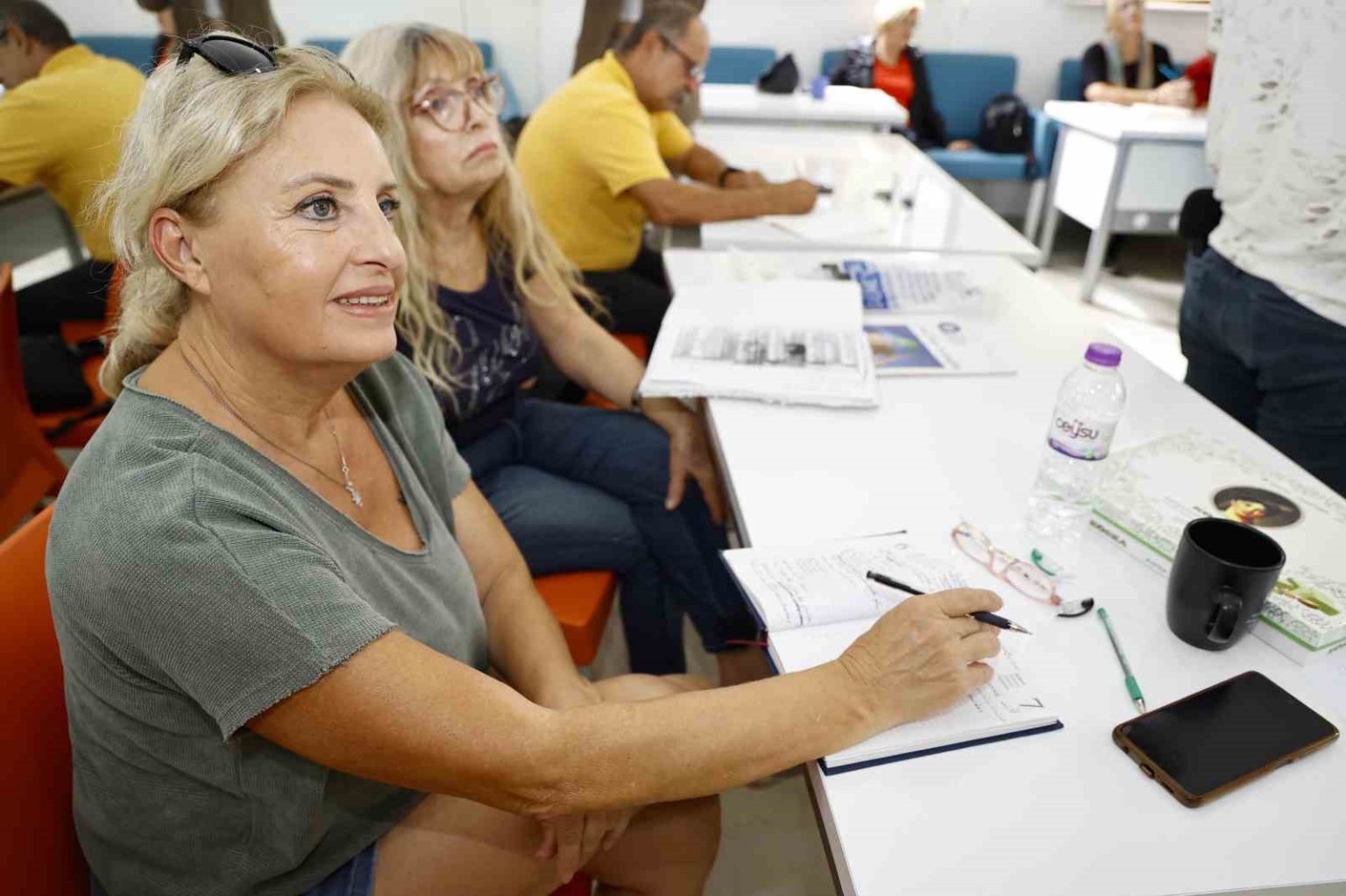 aktif-yasli-merkezi-65-yas-ustu-vatandaslarin-sosyal-bulusma-noktasi