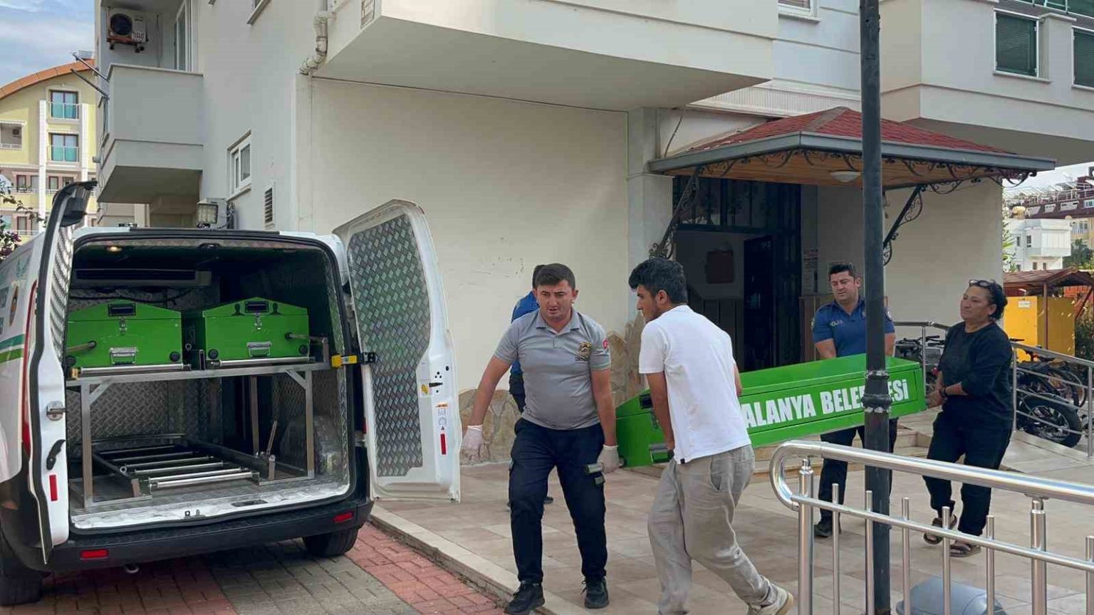 alanyada-yabanci-uyruklu-yasli-adam-evinde-olu-bulundu