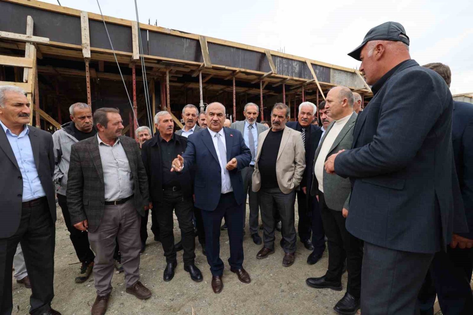 aziziyeli-muhtarlara-yatirim-turu